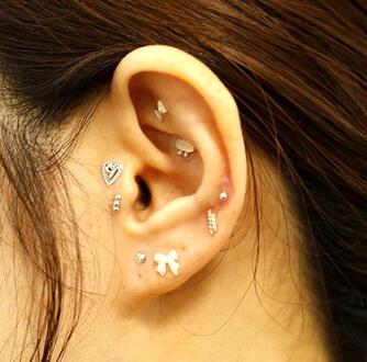 ヘアセットや耳つぼアクセサリーもご予約受付中