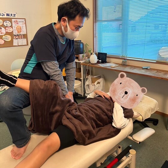 「ジュニアスポーツ整体」 小学生から高校生までを対象に行っております。