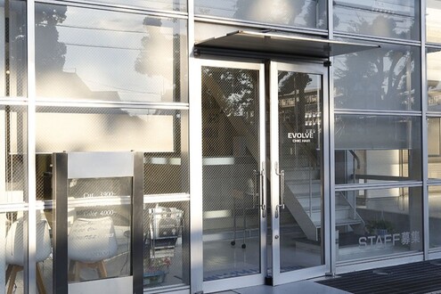 駐車場完備でアクセス◎